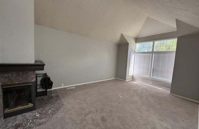 8660 SW Cortez Court ~ Wonderful 2-Story Home Gallery 3