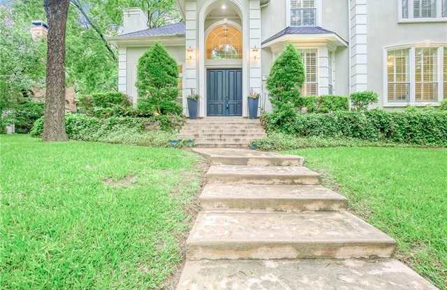2800 Woodstream Lane Gallery 2
