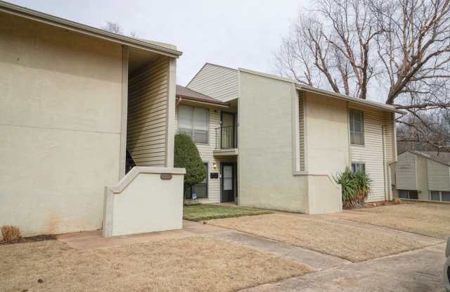 833 Cardinal Creek #B - 833 Cardinal Creek Boulevard, Norman, OK 73072