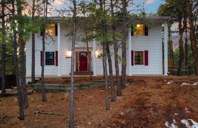 1325 Deby Place photos photos