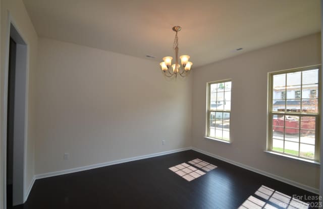 15218 Colonial Park Drive Gallery 3