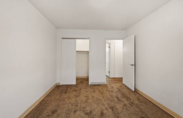 Country View Apartments Gallery 4