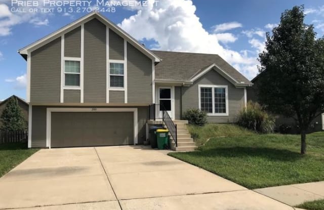 640 N Locust St - 640 North Locust Street, Gardner, KS 66030