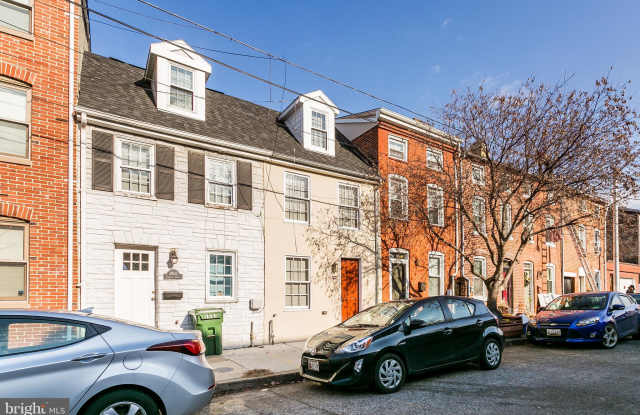 2004 FOUNTAIN STREET Gallery 3