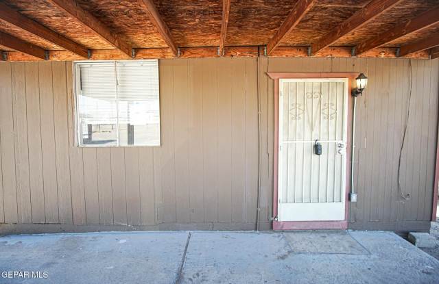 7161 Dale Road unit: 2 photos photos