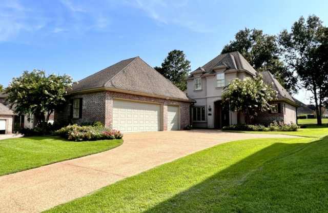 Southern Beauty with Golf Course View photos photos