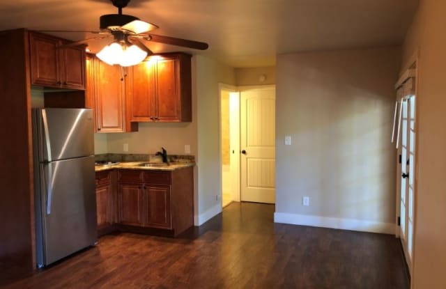 7777 Del Rio Rd B - 7777 Del Rio Road, Atascadero, CA 93422
