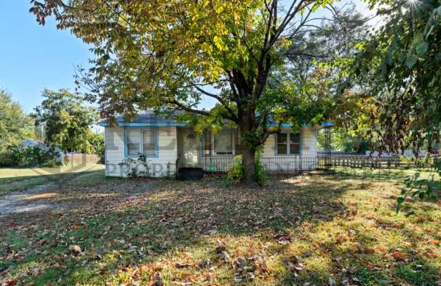 918 North Clara Street - 918 North Clara Street, Wichita, KS 67212 918 North Clara Street - 918 North Clara Street, Wichita, KS 67212