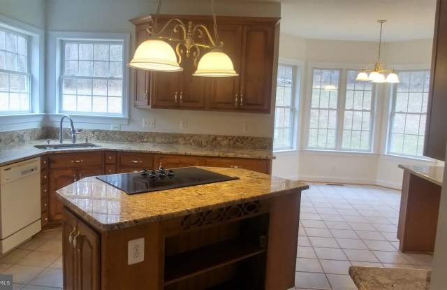 13376 TAYLORSTOWN ROAD Gallery 4