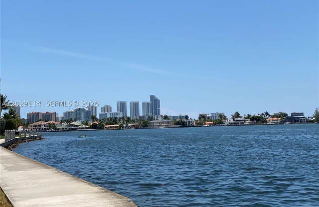 2920 Point East Dr Gallery 2