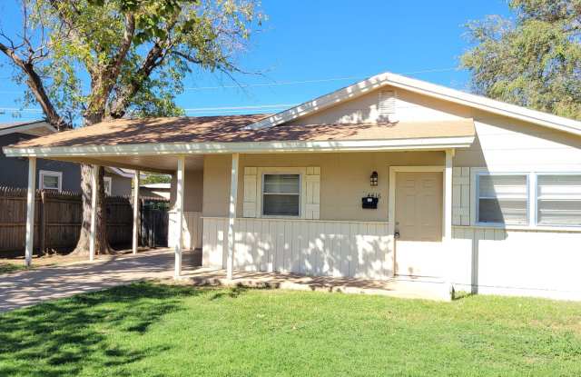 Updated 3-Bedroom Home with Carport and Fenced Yard | 4416 37th Street Gallery 4