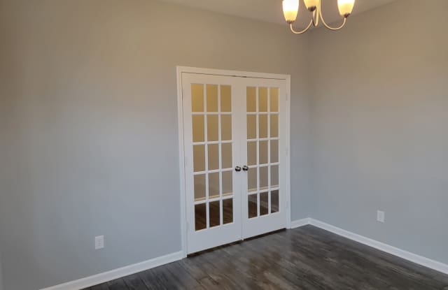16123 Sedalia Drive Gallery 3