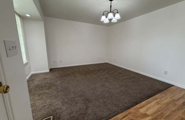 Welcome home to this Two-Bedroom Duplex in Santaquin, UT Gallery 4