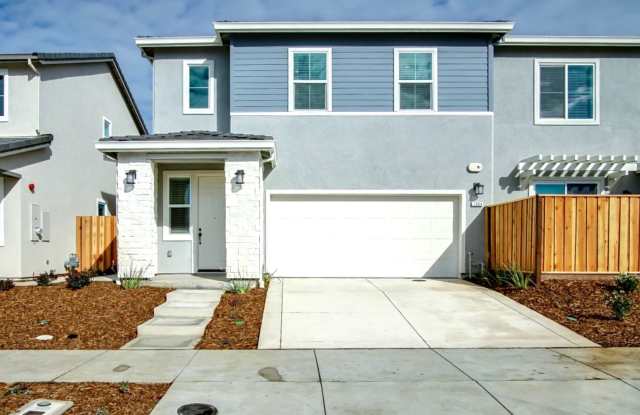 Welcome to The Duets at Westfield Community - Great commuter access! Gallery 1