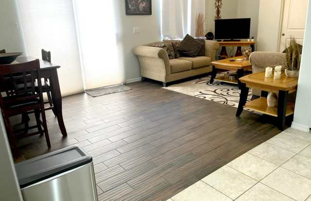 6601 E PARADISE (Garden Apartment) Drive Gallery 2