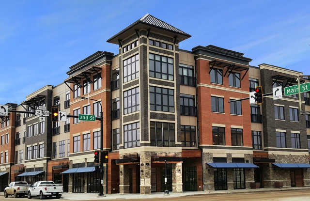 Renaissance on Main - Downtown Living with Great Amenities photos photos