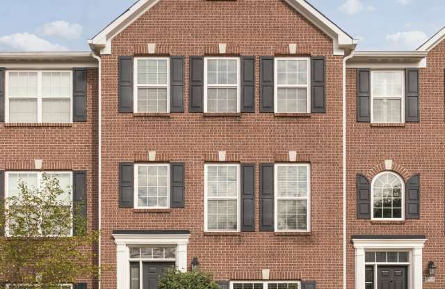 962 Rosalind Place Gallery 2