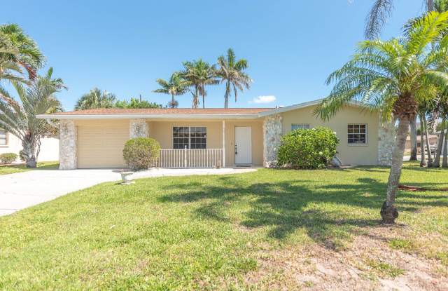 Indian Harbor Beach Stunner! Corner Lot Close to Beaches. photos photos