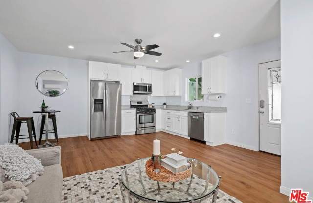 13347 Friar Street photos photos