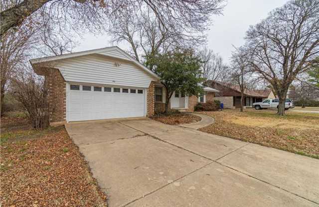 PRELEASING - July 2027 - Spacious Home With Two Living Areas! Pet negotiable! Gallery 3