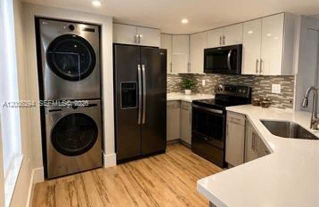 8590 NW 3rd Ln th 102 MIAMI, FL 33126 photos photos