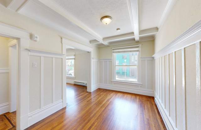 1301 Leavenworth Gallery 1