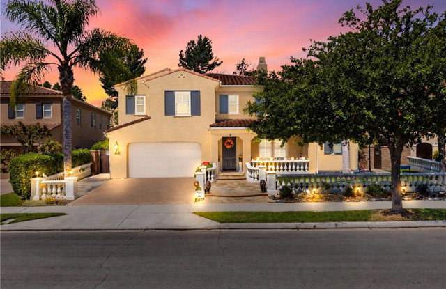 1009 Newhall Terrace Gallery 1