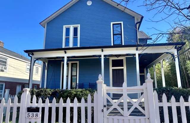 1930's Gem! photos photos