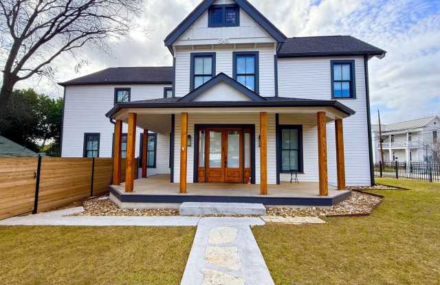 630 E CARSON ST photos photos