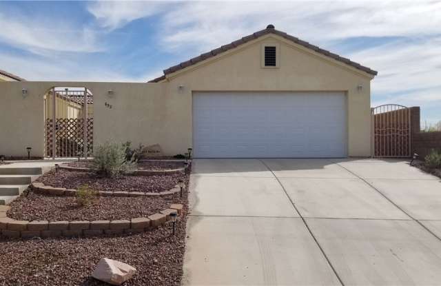 652 Holly Street photos photos