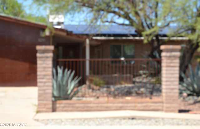 3270 W Capistrano Road Gallery 3