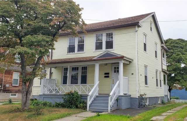 105 Manhattan Avenue photos photos