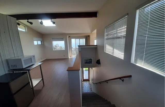 720 Miramonte Drive Gallery 2