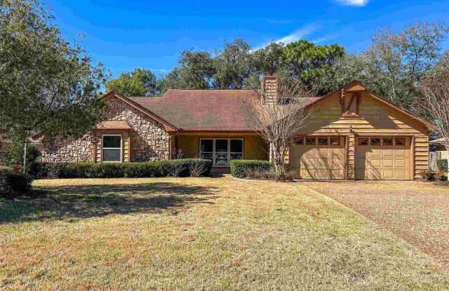 2505 Semoran Dr photos photos