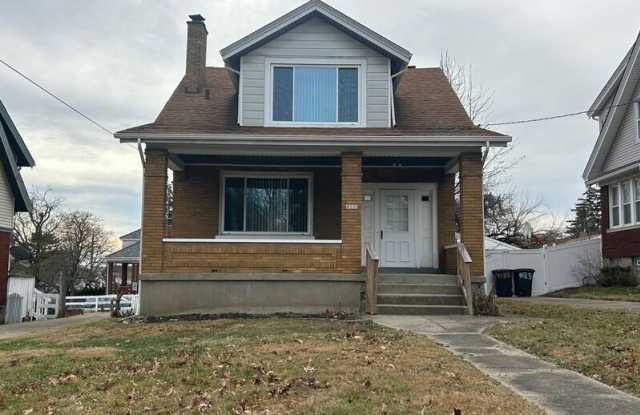 4131 St. Martins Pl. photos photos