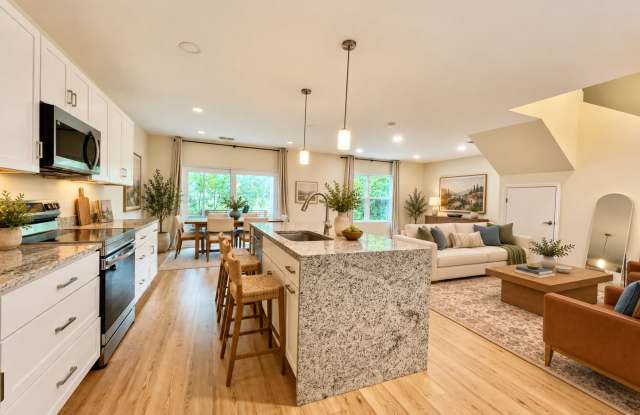 1977 Freedom Dr Gallery 2