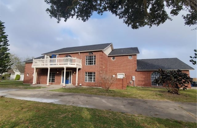 8126 Nazareth Drive - 8126 Nazareth Dr, Corpus Christi, TX 78413