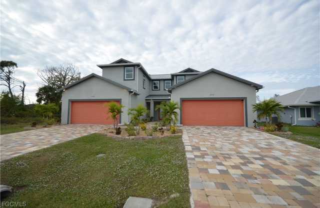 8581 Agate Street photos photos