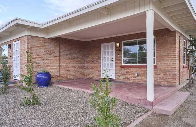 2542 East Seneca Street photos photos