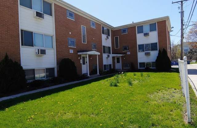 533 Jackson Boulevard - 533 Jackson Boulevard, Forest Park, IL 60130