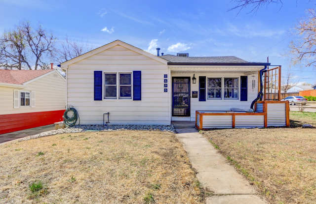 3 Bedroom 1 bath home with detached 2 car garage photos photos