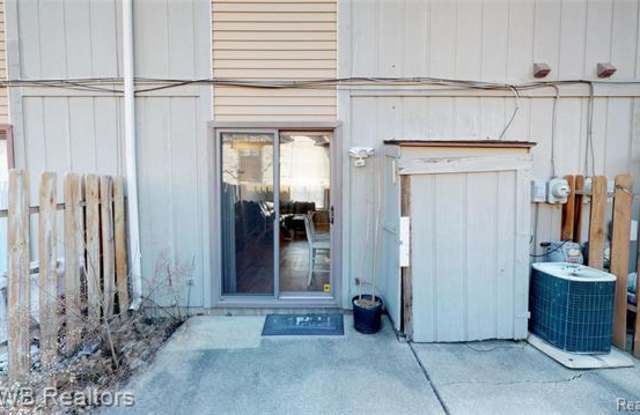2449 Samoset Rd. Gallery 3