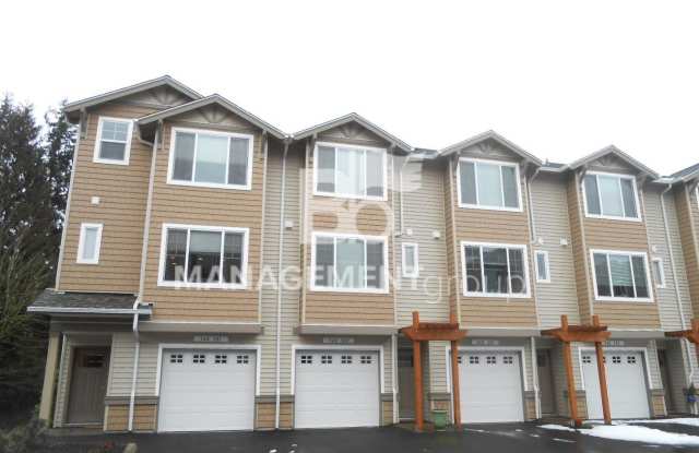 Beautiful Townhome Located In NW Portland's Timberland Community photos photos