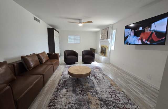 1011 E ASH Drive Gallery 4