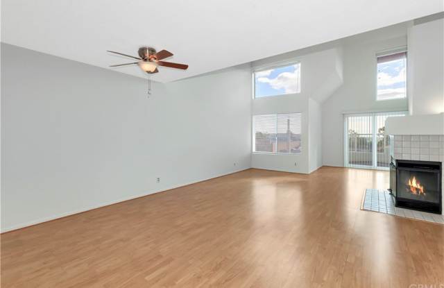 26818 Turquoise Gallery 3
