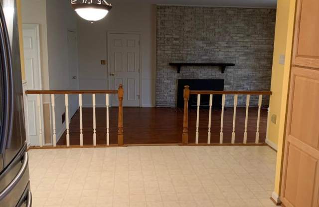 7814 CLIFFSIDE CT Gallery 4
