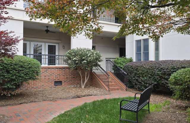 218 E Davie Street photos photos