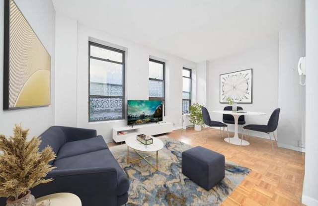 335 West 43rd Street photos photos