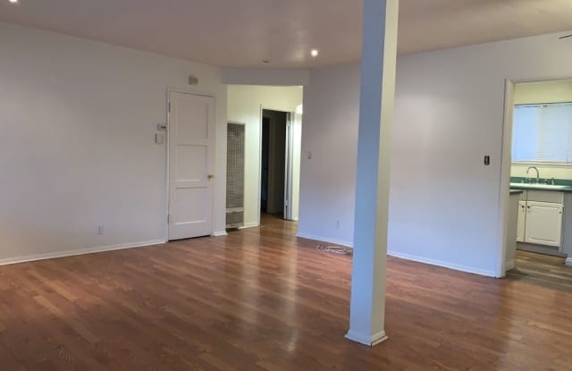 19100 Welby Way - 19100 W Welby Way, Los Angeles, CA 91335
