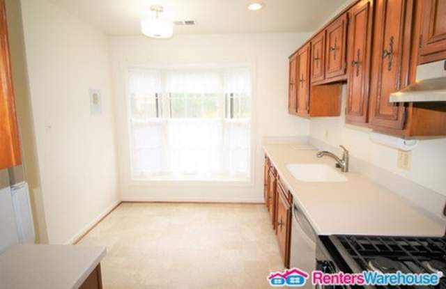 9234 Sprucewood Road Gallery 3